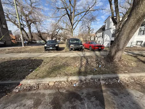 6740 S May St, Chicago, IL 60621