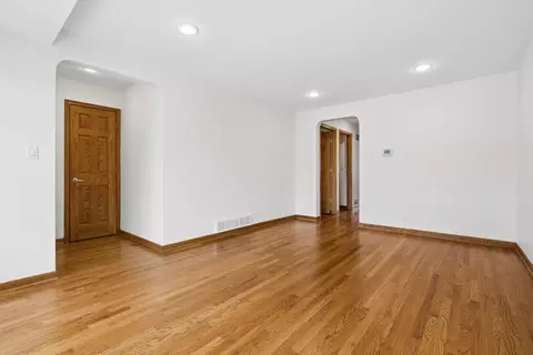 Living - 3500 S Lowe Ave, Chicago, IL 60609 photo 3 of 8