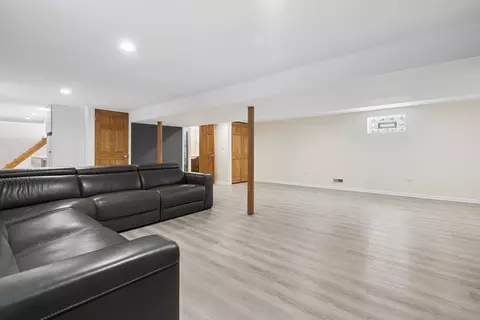 Living - 3500 S Lowe Ave, Chicago, IL 60609 photo 7 of 8