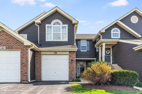 139 E Lake Ridge Dr, Glendale Heights, IL 60139