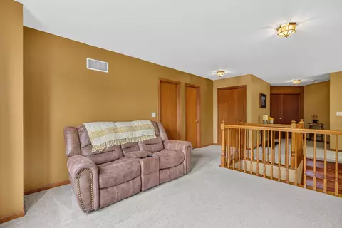 Entry Way - 5205 Brookshire Estates Dr, Plainfield, IL 60586 photo 2 of 4