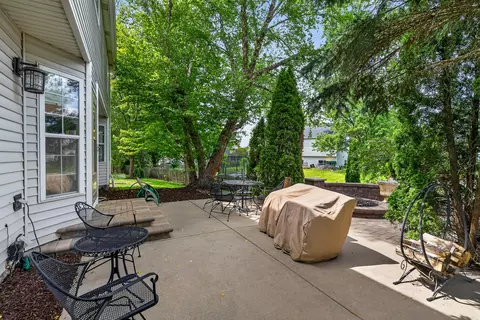 Exterior - 5205 Brookshire Estates Dr, Plainfield, IL 60586 photo 7 of 22