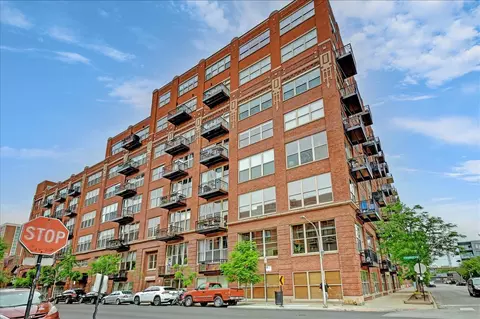 1500 W Monroe St #727, Chicago, IL 60607