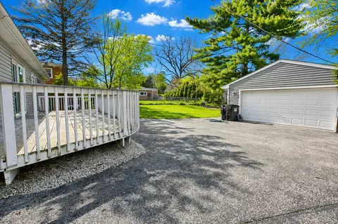 Exterior - 3204 Hunter Path St, Mchenry, IL 60050 photo 2 of 2