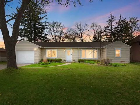 3691 Walters Ave, Northbrook, IL 60062