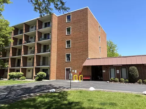 255 S West Ave S #403, Elmhurst, IL 60126