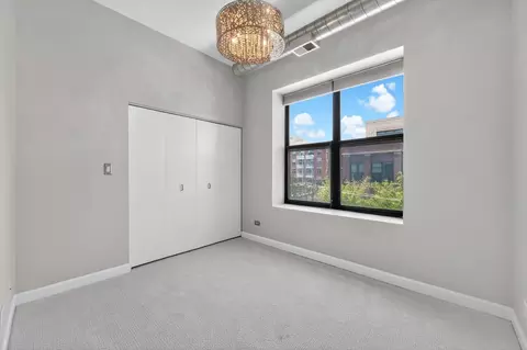 Bedroom - 920 W Madison St #B4, Chicago, IL 60607 photo 4 of 4