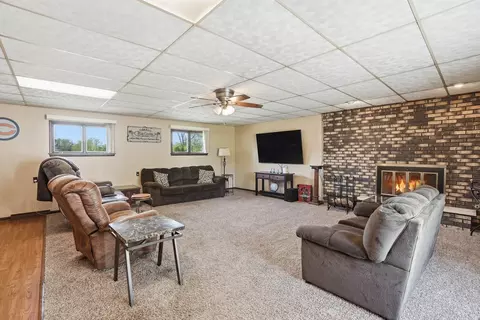 631 Pasadena Ave, Beecher, IL 60401 photo 8