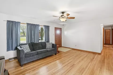 631 Pasadena Ave, Beecher, IL 60401 photo 2