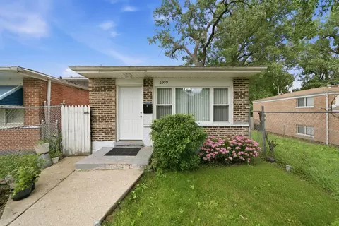 6909 S Ada St, Chicago, IL 60636
