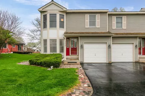 34415 N Saddle Ln, Gurnee, IL 60031