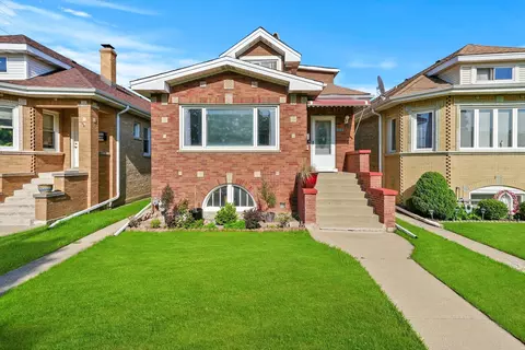 3133 N 77th Ct, Elmwood Park, IL 60707