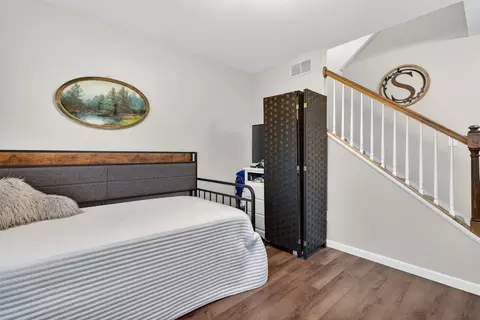 Bedroom - 300 Arrowhead Dr, Minooka, IL 60447 photo 2 of 7
