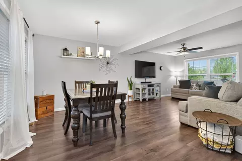Dining - 300 Arrowhead Dr, Minooka, IL 60447 photo 2 of 2