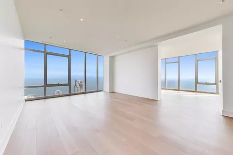 Living - 363 E Wacker Dr #7301, Chicago, IL 60601 photo 4 of 7