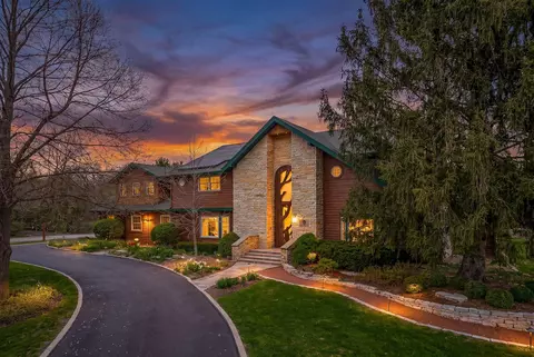 10 Elm St, Hawthorn Woods, IL 60047