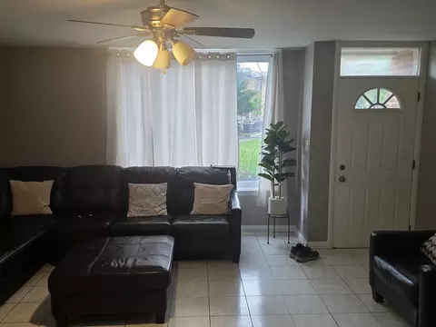 Other - 2129 Ash St #G, Des Plaines, IL 60018 photo 1 of 6