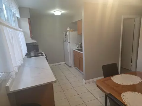 Kitchen - 2129 Ash St #G, Des Plaines, IL 60018 photo 1 of 2