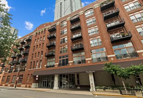 360 W Illinois St #607, Chicago, IL 60654