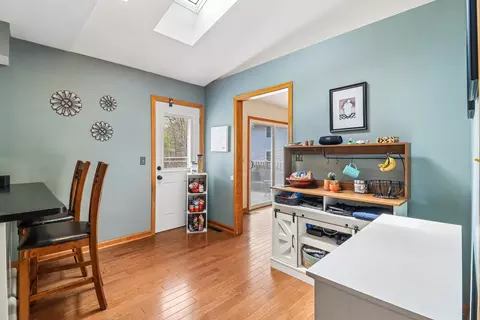 Entry Way - 1011 Ridgewood Ave, Mchenry, IL 60050 photo 1 of 3