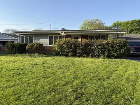 3920 Wren Ct, Rolling Meadows, IL 60008