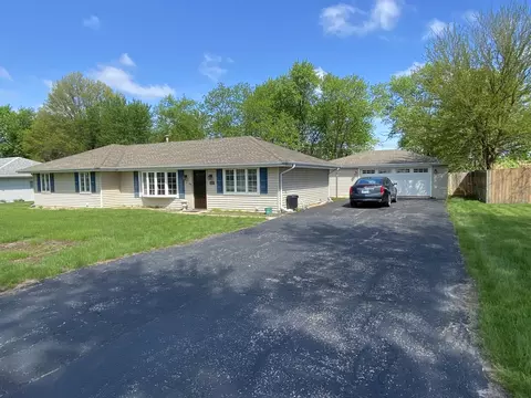 3825 Leominster Ave, Joliet, IL 60431