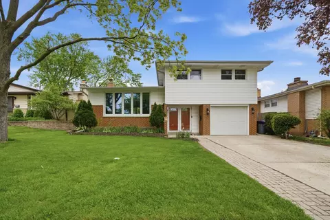 Undisclosed, Des Plaines, IL 60016