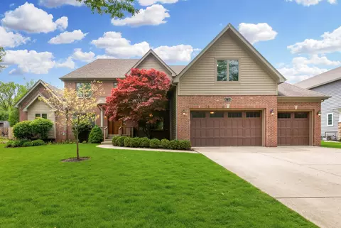 4736 Devon Ave, Lisle, IL 60532