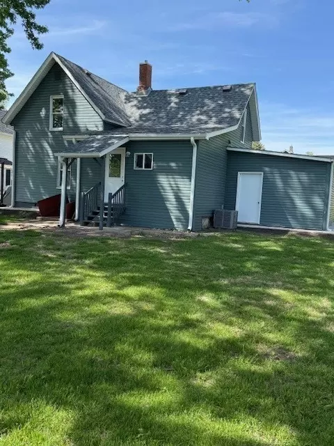 Other - 209 E Farnham St, Sheffield, IL 61361 photo 2 of 4