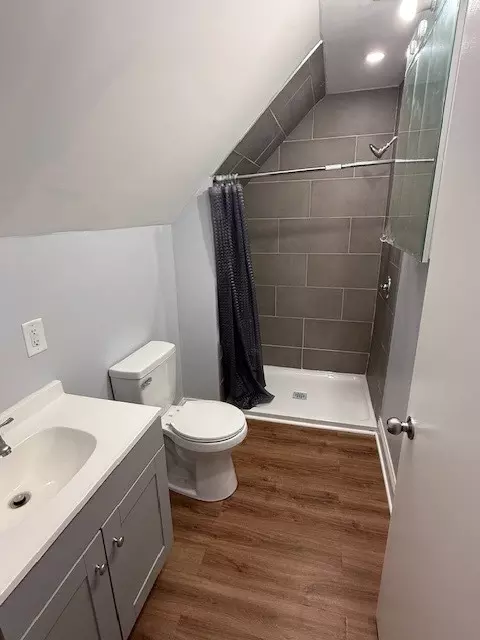 Bath - 209 E Farnham St, Sheffield, IL 61361 photo 2 of 2