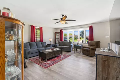 Living - 512 Chaney St, Crest Hill, IL 60403 photo 1 of 3