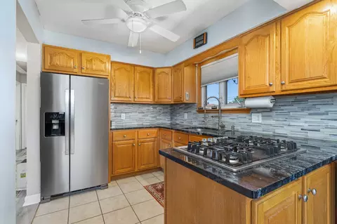 Kitchen - 512 Chaney St, Crest Hill, IL 60403 photo 1 of 4