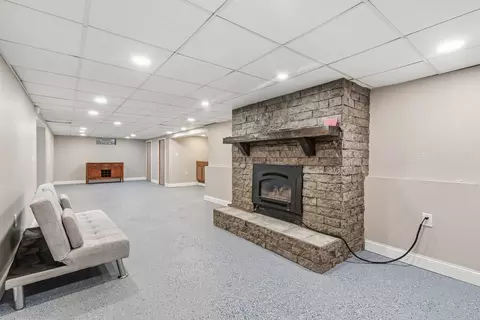 Living - 512 Chaney St, Crest Hill, IL 60403 photo 2 of 3