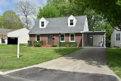 502 Manchester St, Normal, IL 61761