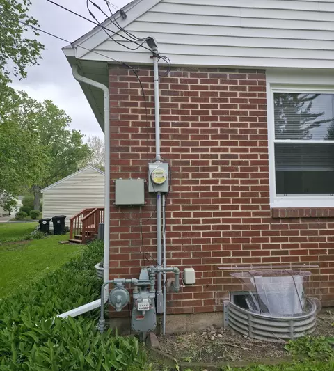 Exterior - 502 Manchester St, Normal, IL 61761 photo 3 of 5