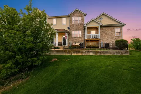 1368 Carolyn Ct, Yorkville, IL 60560