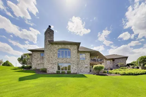 Exterior - 25860 Prairie Hill Ln, Plainfield, IL 60585 photo 9 of 19