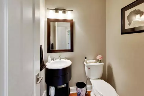 Bath - 25860 Prairie Hill Ln, Plainfield, IL 60585 photo 1 of 14