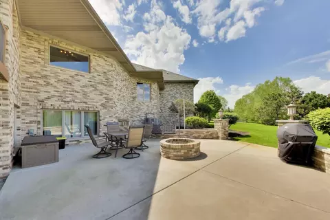 Exterior - 25860 Prairie Hill Ln, Plainfield, IL 60585 photo 11 of 19