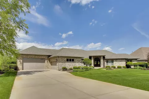 Exterior - 25860 Prairie Hill Ln, Plainfield, IL 60585 photo 2 of 19