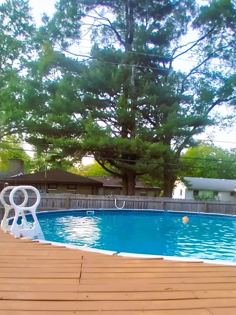 Exterior - 1608 Chevy Chase Dr, Champaign, IL 61821 photo 13 of 16
