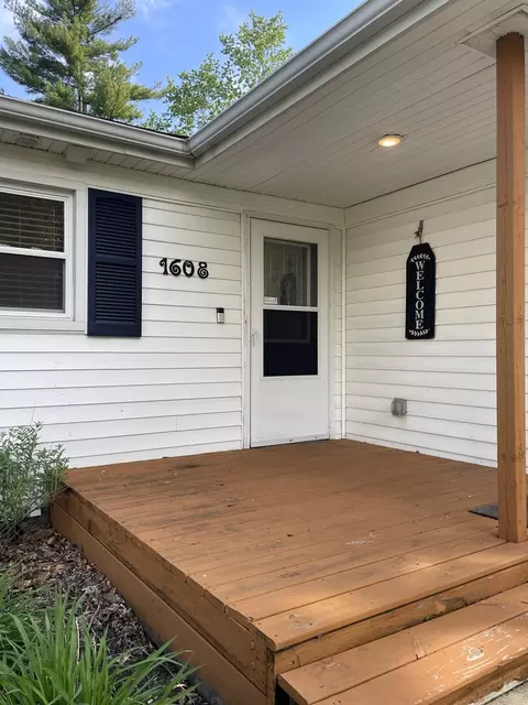 Exterior - 1608 Chevy Chase Dr, Champaign, IL 61821 photo 3 of 16