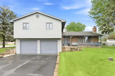 16123 S Peerless Dr, Plainfield, IL 60586