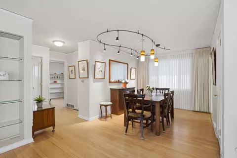 Dining - 1844 Lemar Ave, Evanston, IL 60201 photo 1 of 4
