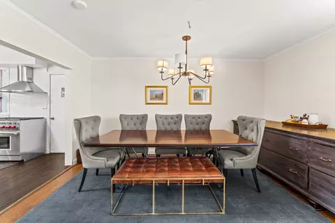 Dining - 219 E Sheridan Rd, Lake Bluff, IL 60044 photo 1 of 3