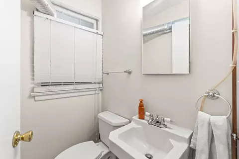 Bath - 219 E Sheridan Rd, Lake Bluff, IL 60044 photo 1 of 2