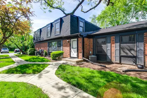 838 Inverrary Ln #838, Deerfield, IL 60015