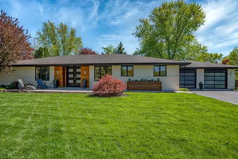 480 Nebraska B Ct, Frankfort, IL 60423