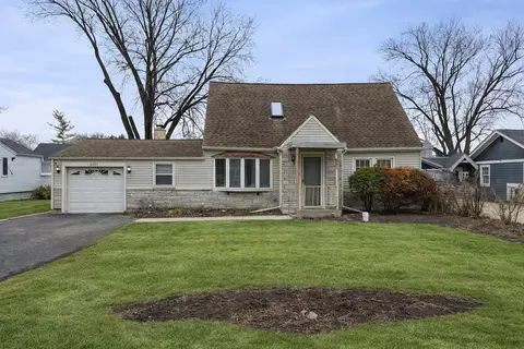 6509 W 83rd St, Burbank, IL 60459