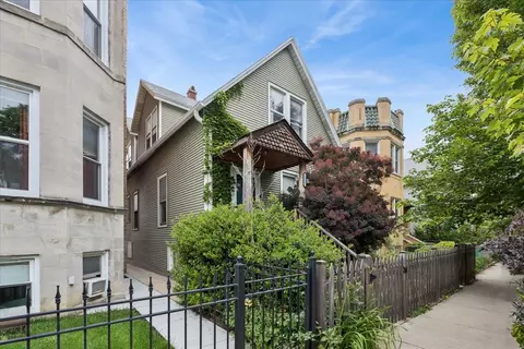 3322 W Belden Ave, Chicago, IL 60647
